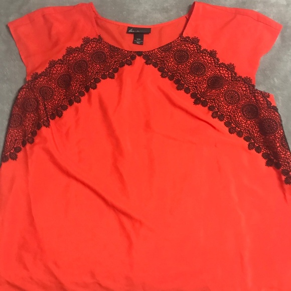 Lane Bryant black lace design red blouse 22/24 - Picture 1 of 1